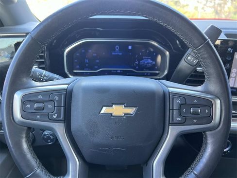 Used 2022 Chevrolet Silverado 1500 LT image 17