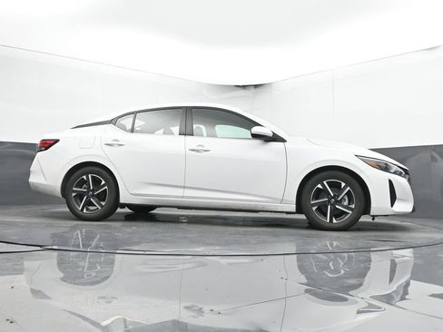 Used 2024 Nissan Sentra SV FWD image 24
