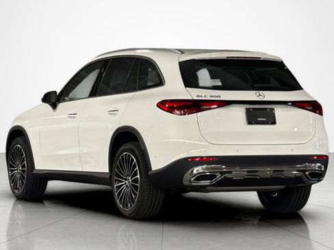 New 2027 Mercedes-Benz GLC 300 image 3