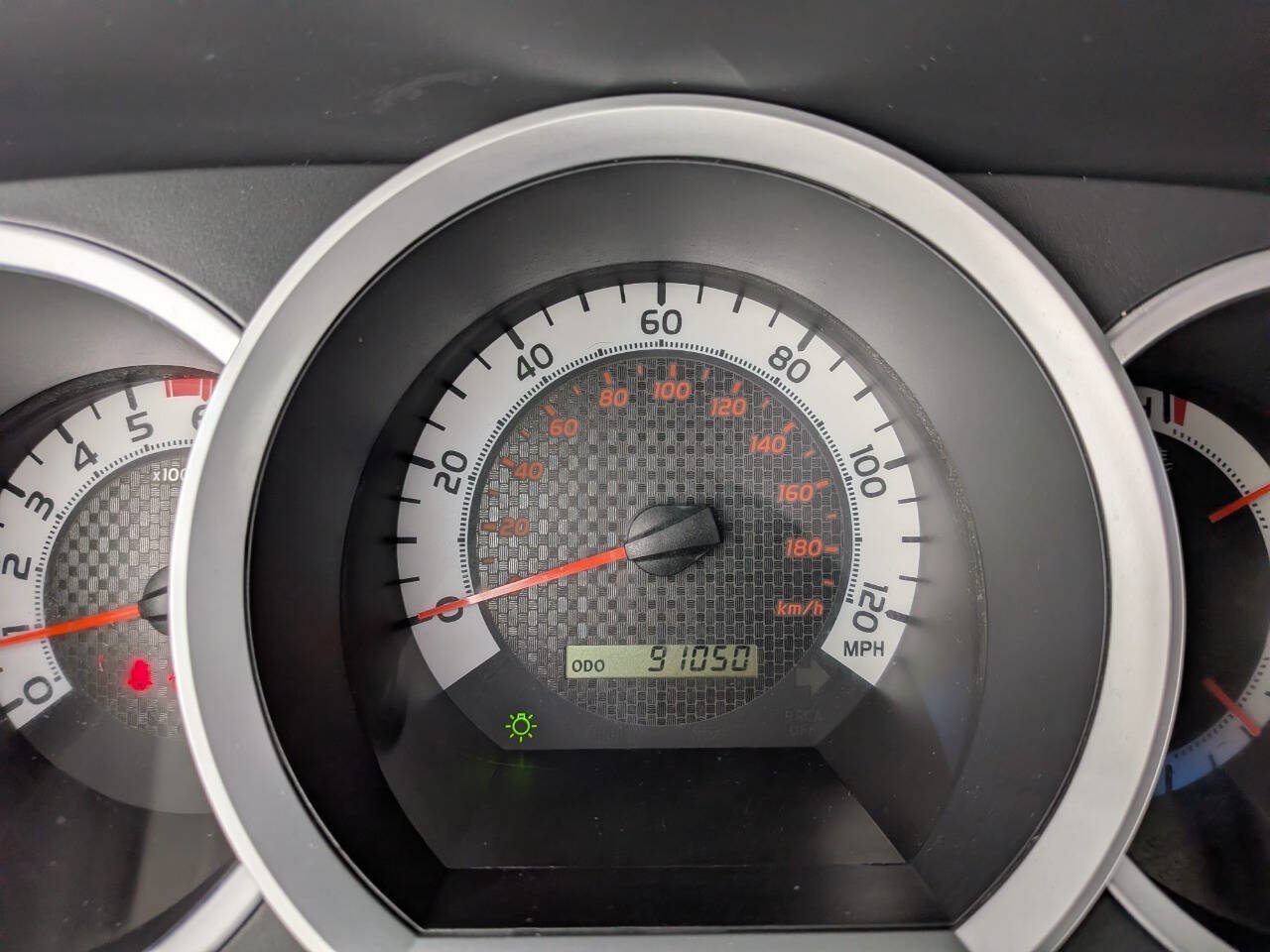 Used 2015 Toyota Tacoma PreRunner w/ TRD Sport Package RWD image 21