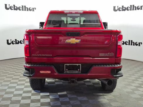 Used 2022 Chevrolet Silverado 2500 High Country w/ Z71 Off-Road Package AWD/4WD image 6