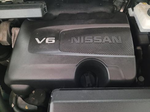 Used 2019 Nissan Pathfinder SV image 30