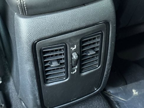 Used 2024 Dodge Durango SXT image 42