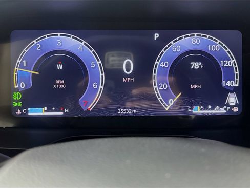 Used 2024 Jeep Grand Cherokee Limited RWD image 12