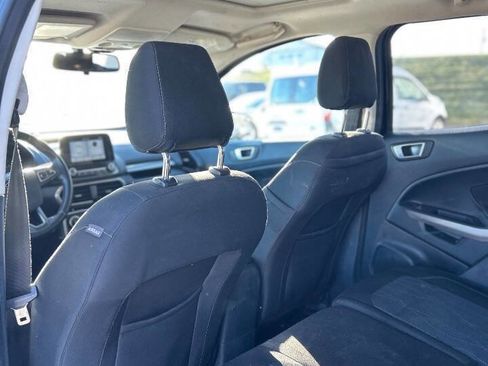 Used 2018 Ford EcoSport SE image 12