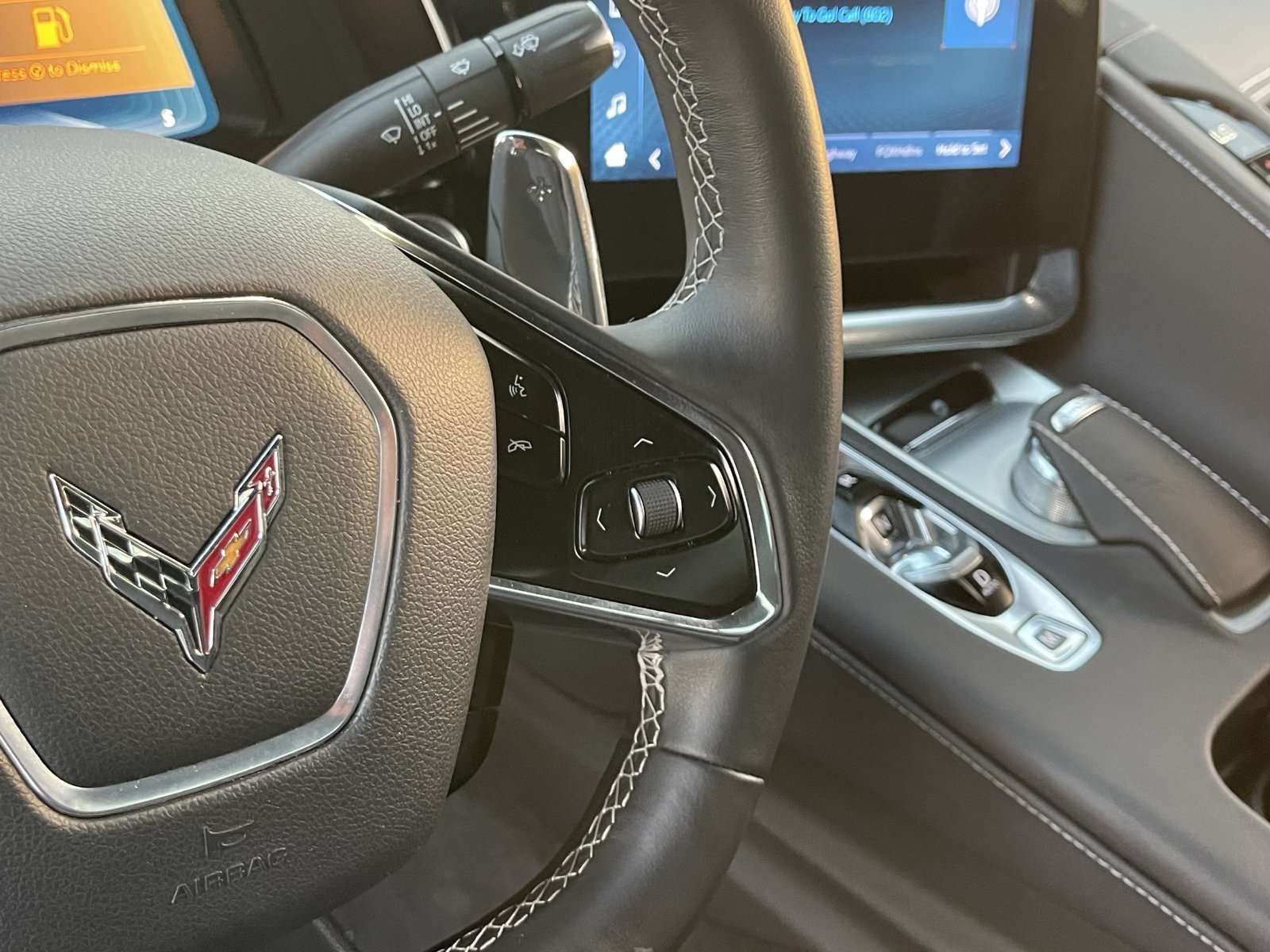 Used 2024 Chevrolet Corvette Stingray Coupe RWD image 22