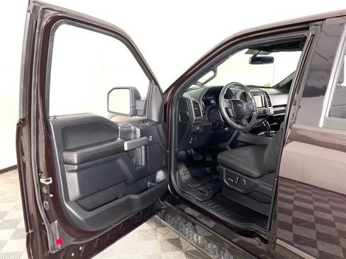 Used 2018 Ford F150 XLT w/ Equipment Group 302A Luxury image 26