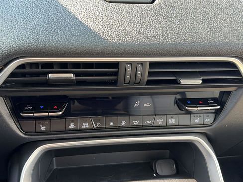 New 2025 MAZDA CX-70 Plug-In Hybrid w/ Premium Pkg image 22