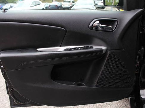 Used 2014 Dodge Journey SXT w/ Flexible Seating Group AWD/4WD image 11