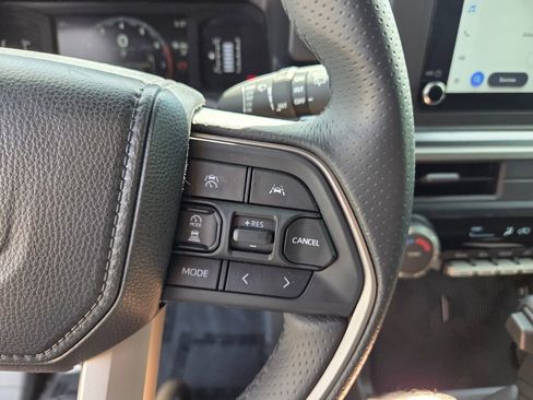 Used 2026 Toyota 4Runner SR5 AWD/4WD image 30