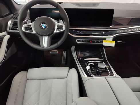 Used 2026 BMW X5 xDrive40i w/ M Sport Package AWD/4WD image 25