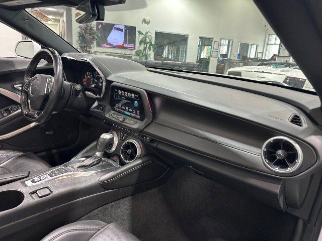 Used 2016 Chevrolet Camaro SS RWD image 61