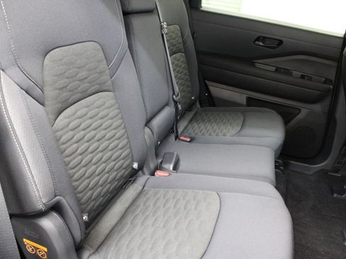 Used 2026 Nissan Pathfinder SV FWD image 20
