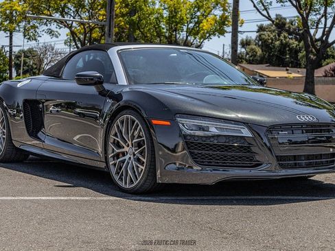Used 2014 Audi R8 V10 w/ Full Leather Package AWD/4WD image 24