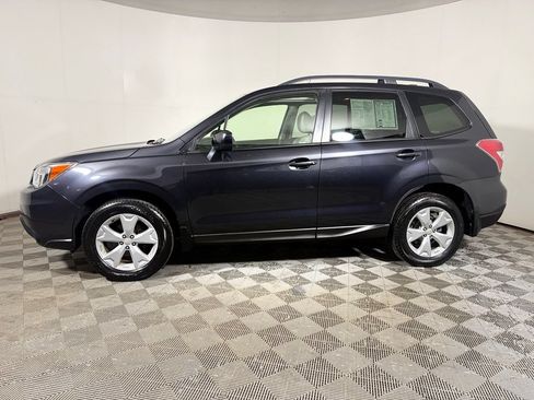 Used 2016 Subaru Forester 2.5i Premium AWD/4WD image 3