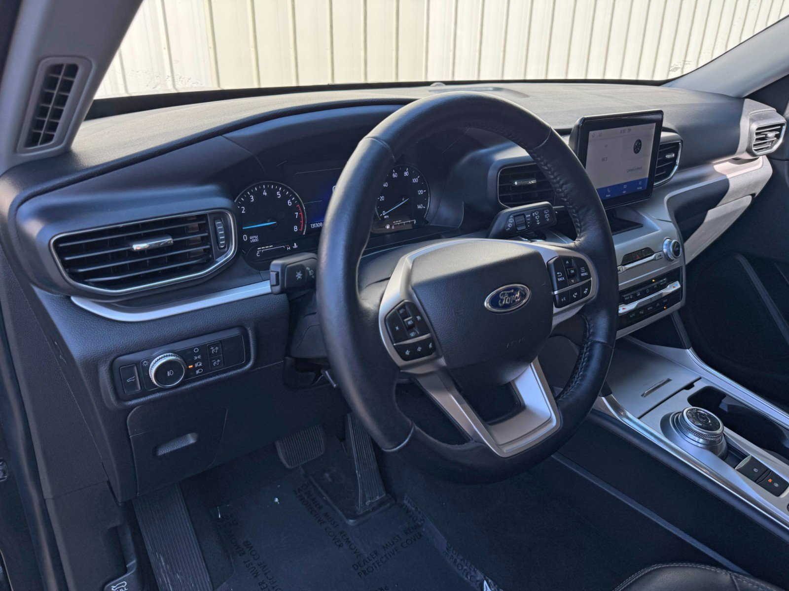 Used 2022 Ford Explorer XLT w/ Equipment Group 202A RWD image 13
