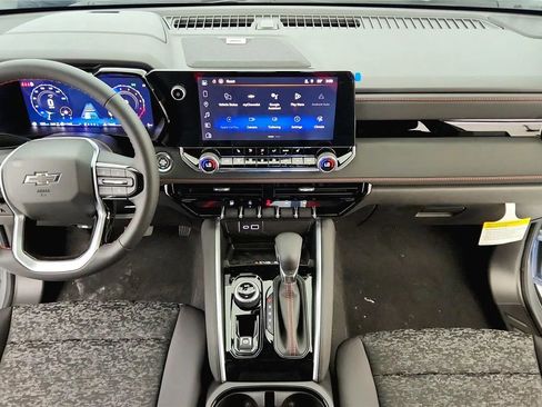 New 2026 Chevrolet Colorado Z71 w/ Technology Package AWD/4WD image 35