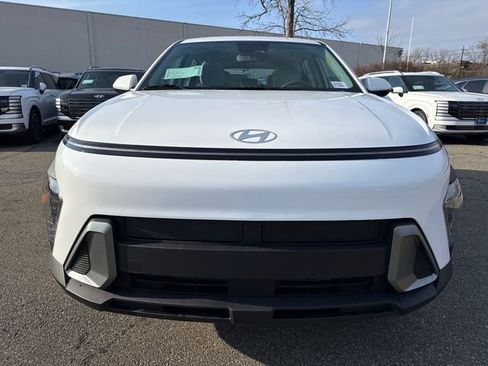 New 2026 Hyundai Kona SE image 2