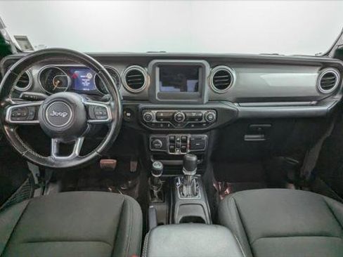 Used 2020 Jeep Gladiator Overland w/ Trailer Tow Package image 24