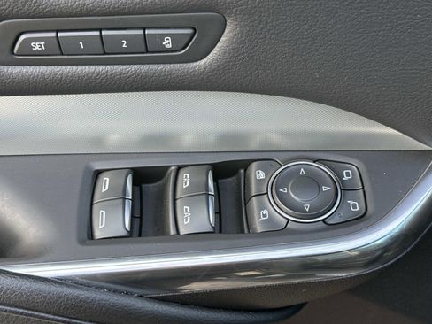 Used 2023 Cadillac XT4 Premium Luxury image 21