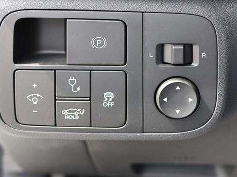 New 2025 Hyundai Ioniq 6 SE image 13