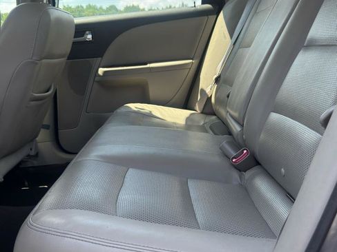 Used 2008 Ford Taurus Limited FWD image 14