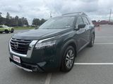 Used 2022 Nissan Pathfinder SL image 3