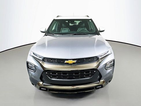 Used 2022 Chevrolet TrailBlazer ACTIV w/ Sun and Liftgate Package image 2