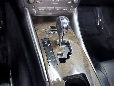Used 2010 Lexus IS 350C RWD image 24