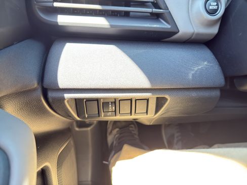 Used 2020 Subaru Outback Premium image 15