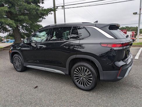 New 2025 Volkswagen Tiguan S image 6