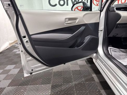 Used 2026 Toyota Corolla LE FWD image 21