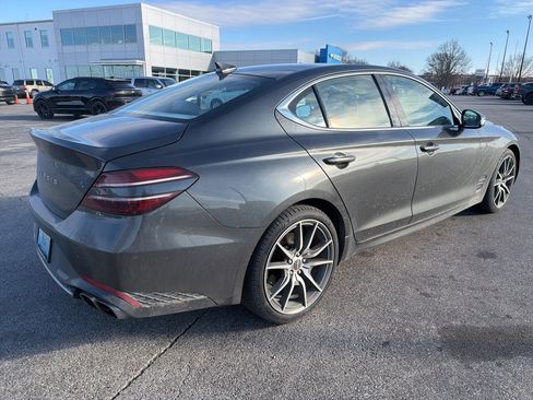 Used 2023 Genesis G70 2.0T image 5