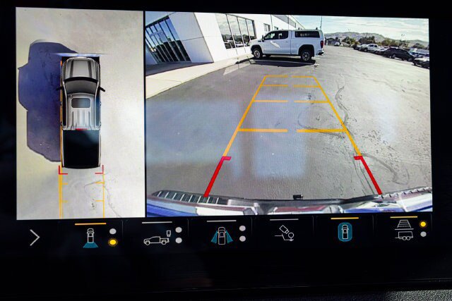 Used 2022 GMC Sierra 1500 AT4 w/ Technology Package AWD/4WD image 9