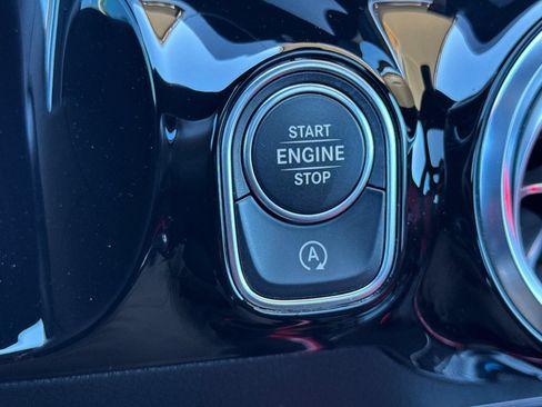 Used 2022 Mercedes-Benz GLA 35 AMG 4MATIC image 24