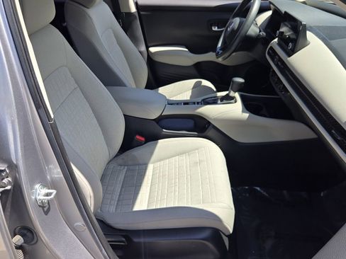 Used 2023 Honda HR-V LX image 17