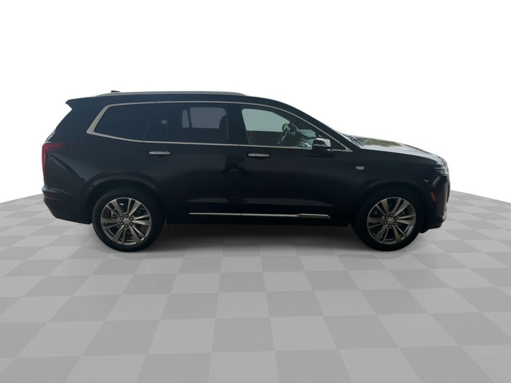 Certified 2023 Cadillac XT6 Premium Luxury w/ Technology Package FWD image 9
