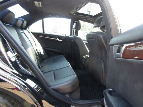 Used 2012 Mercedes-Benz C 300 4MATIC Sedan image 11