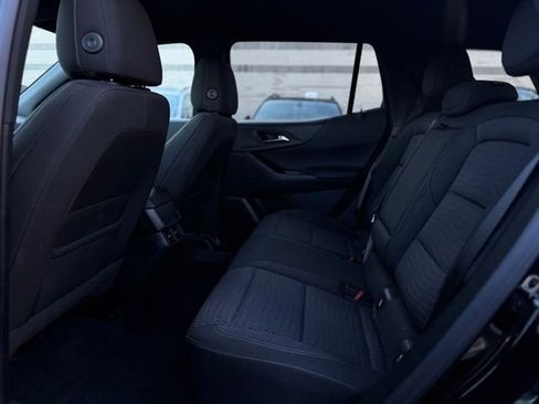 Used 2025 Chevrolet Equinox LT image 17