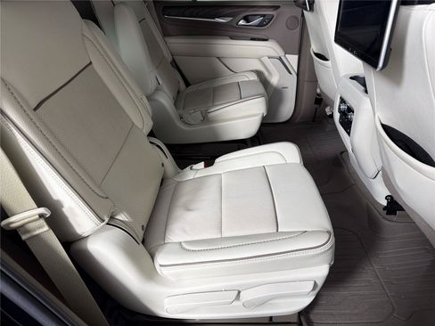 Certified 2023 GMC Yukon Denali AWD/4WD image 16