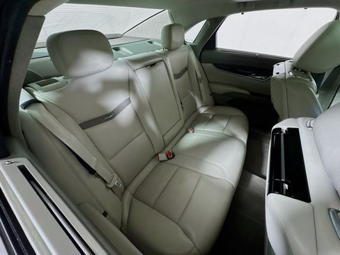 Used 2015 Cadillac XTS Platinum FWD image 28