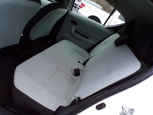 Used 2014 Toyota Prius C Four image 27