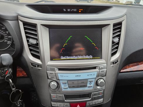 Used 2011 Subaru Outback 3.6R Limited image 24