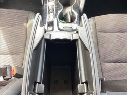 Used 2022 Buick Envision Preferred FWD image 32