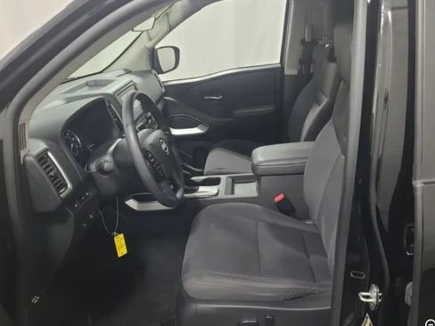 Used 2022 Nissan Frontier SV RWD image 8