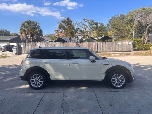 Used 2019 MINI Cooper Clubman image 4