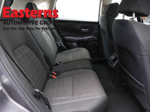 Used 2023 Honda HR-V LX image 21