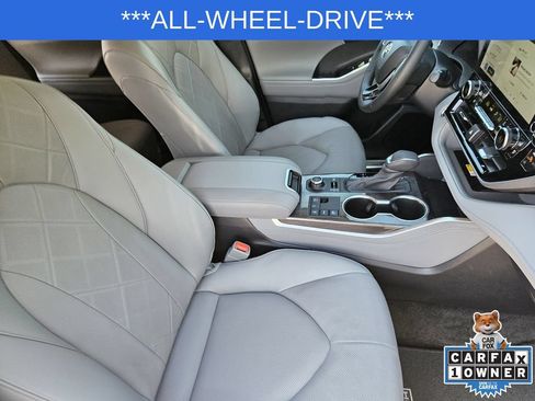 Used 2024 Toyota Highlander Platinum AWD/4WD image 14