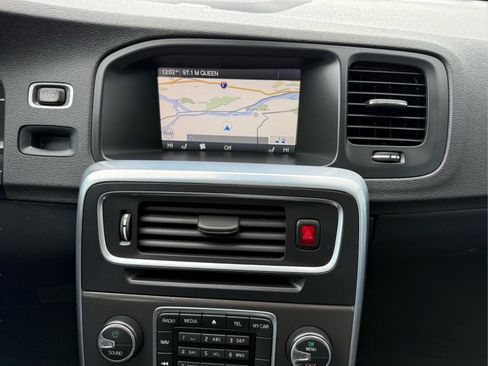 Used 2015 Volvo S60 T5 Platinum FWD image 26