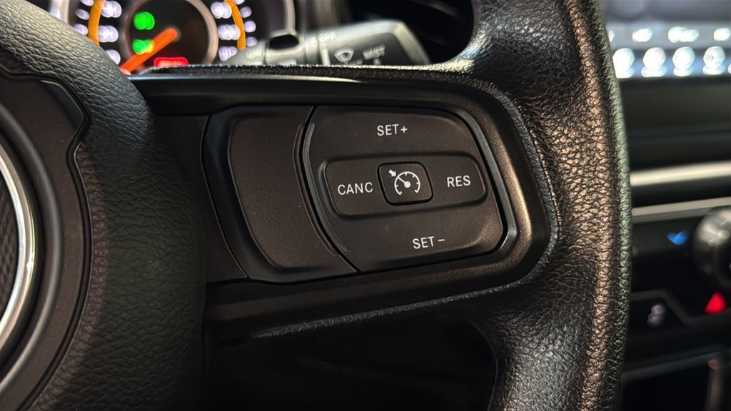 Used 2023 Jeep Wrangler Sport AWD/4WD image 16